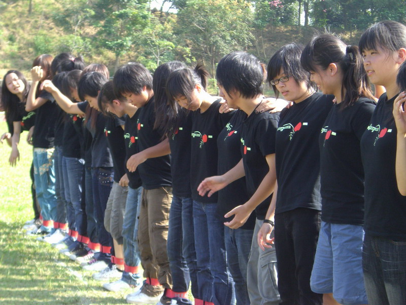 97年度生命科學院「20人21腳趣味競賽」