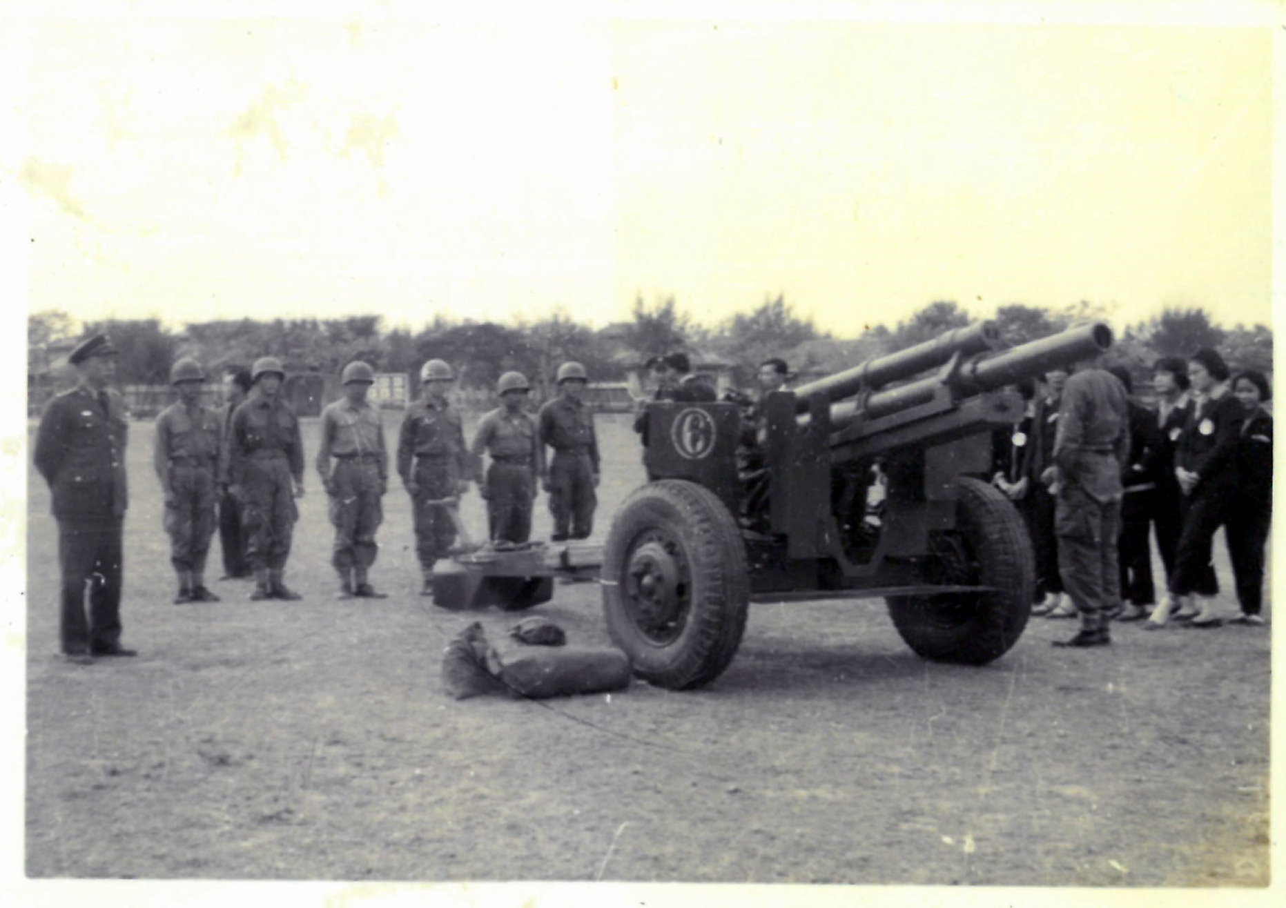 153.50年1月1日慶祝元旦勞軍團砲兵部隊