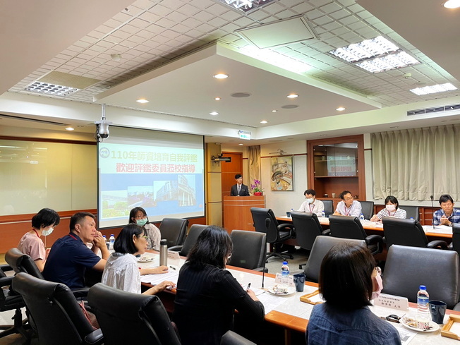 An internal evaluation was held at the Teacher Education Center in 2021. 