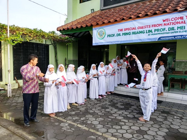 參訪印尼國中小學