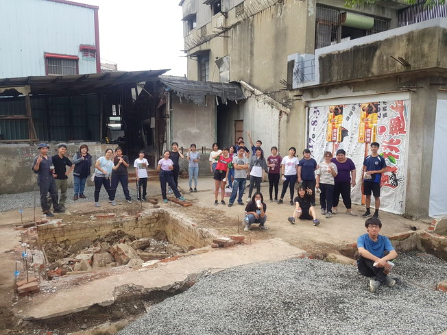 The NCYU Department of Landscape Architecture and Chiayi City Government worked together to build the Houyi Sub-district Craftsmanship Factory to demonstrate the infinite possibilities of social creation. 