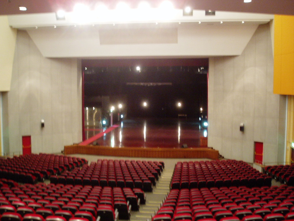 大學館演藝廳舞台