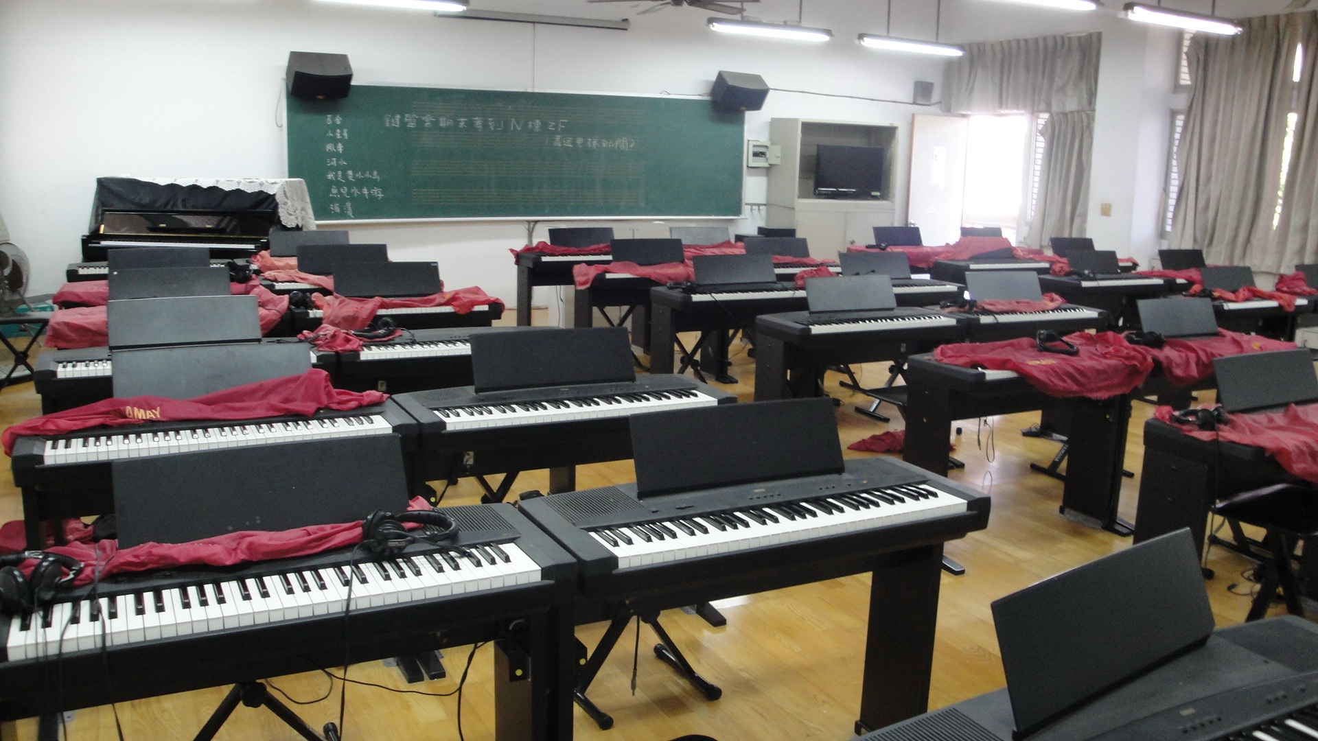 電鋼琴教室01